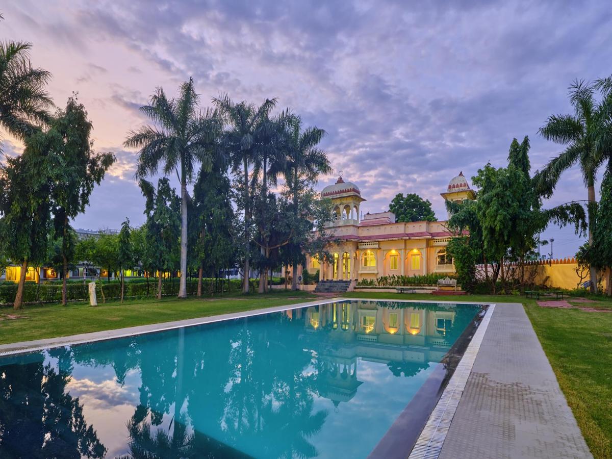 Juesta Rajputana Resort & Convention Centre, Udaipur Buitenkant foto