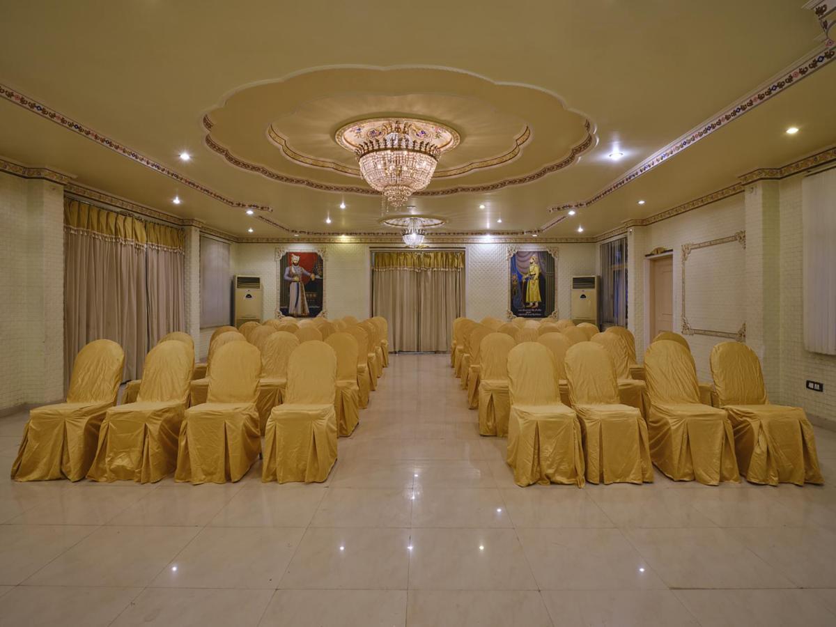 Juesta Rajputana Resort & Convention Centre, Udaipur Buitenkant foto