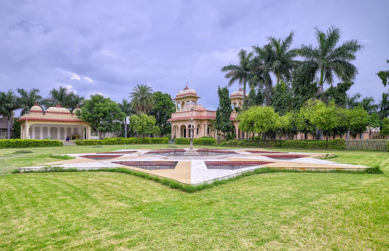 Juesta Rajputana Resort & Convention Centre, Udaipur Buitenkant foto