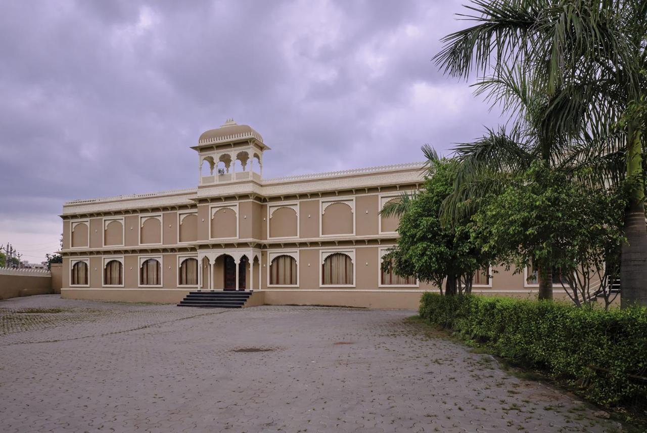 Juesta Rajputana Resort & Convention Centre, Udaipur Buitenkant foto