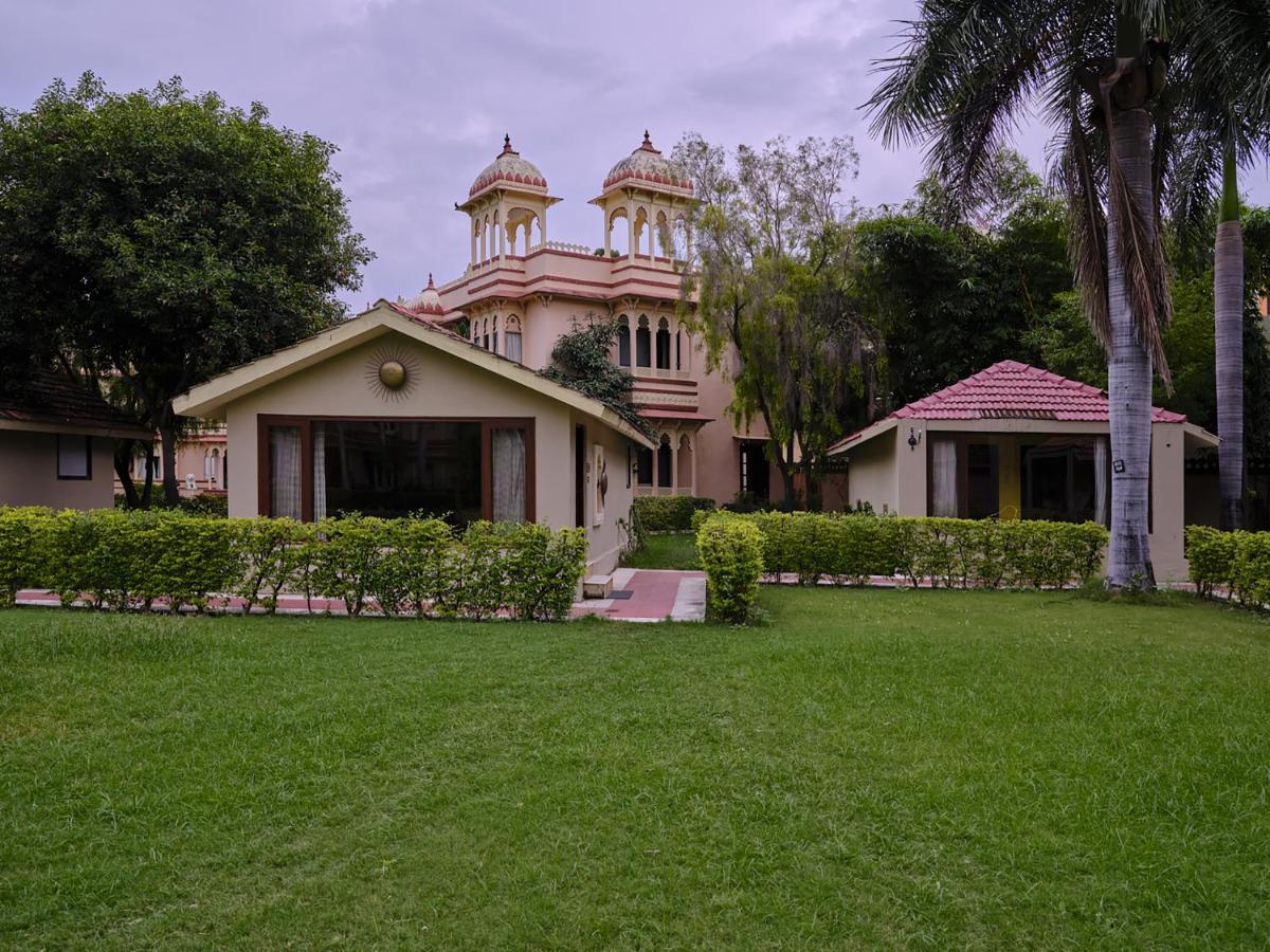 Juesta Rajputana Resort & Convention Centre, Udaipur Buitenkant foto