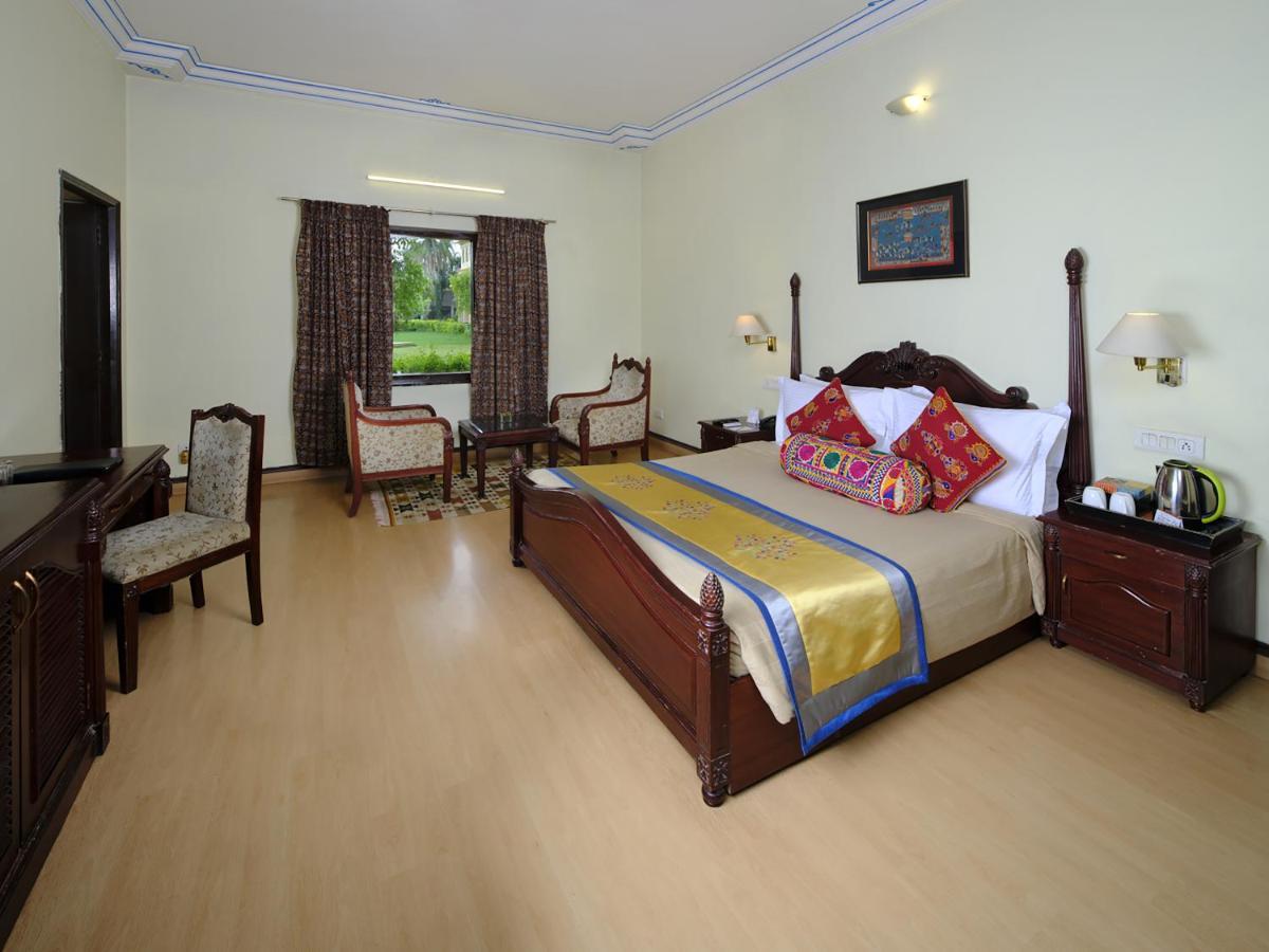 Juesta Rajputana Resort & Convention Centre, Udaipur Buitenkant foto