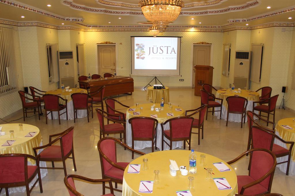 Juesta Rajputana Resort & Convention Centre, Udaipur Buitenkant foto