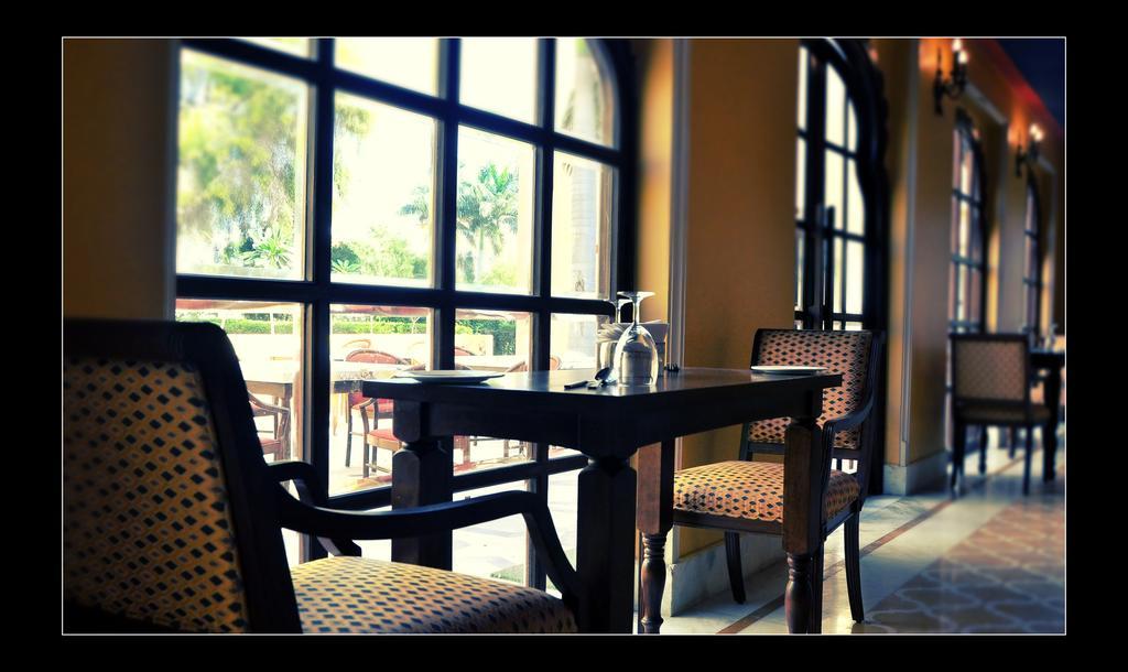 Juesta Rajputana Resort & Convention Centre, Udaipur Buitenkant foto