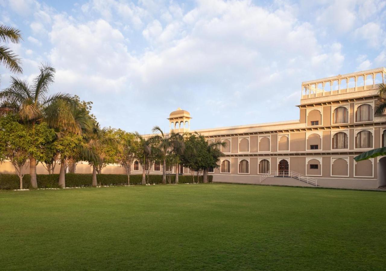 Juesta Rajputana Resort & Convention Centre, Udaipur Buitenkant foto