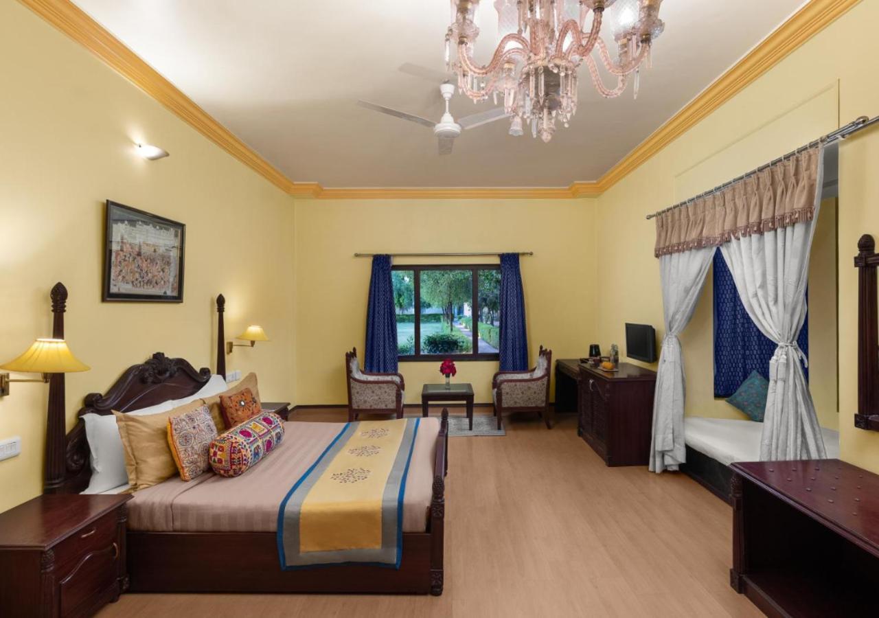 Juesta Rajputana Resort & Convention Centre, Udaipur Buitenkant foto