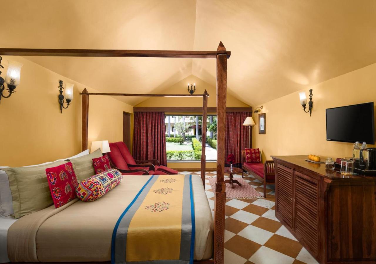 Juesta Rajputana Resort & Convention Centre, Udaipur Buitenkant foto