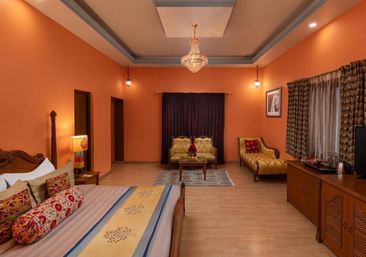 Juesta Rajputana Resort & Convention Centre, Udaipur Buitenkant foto