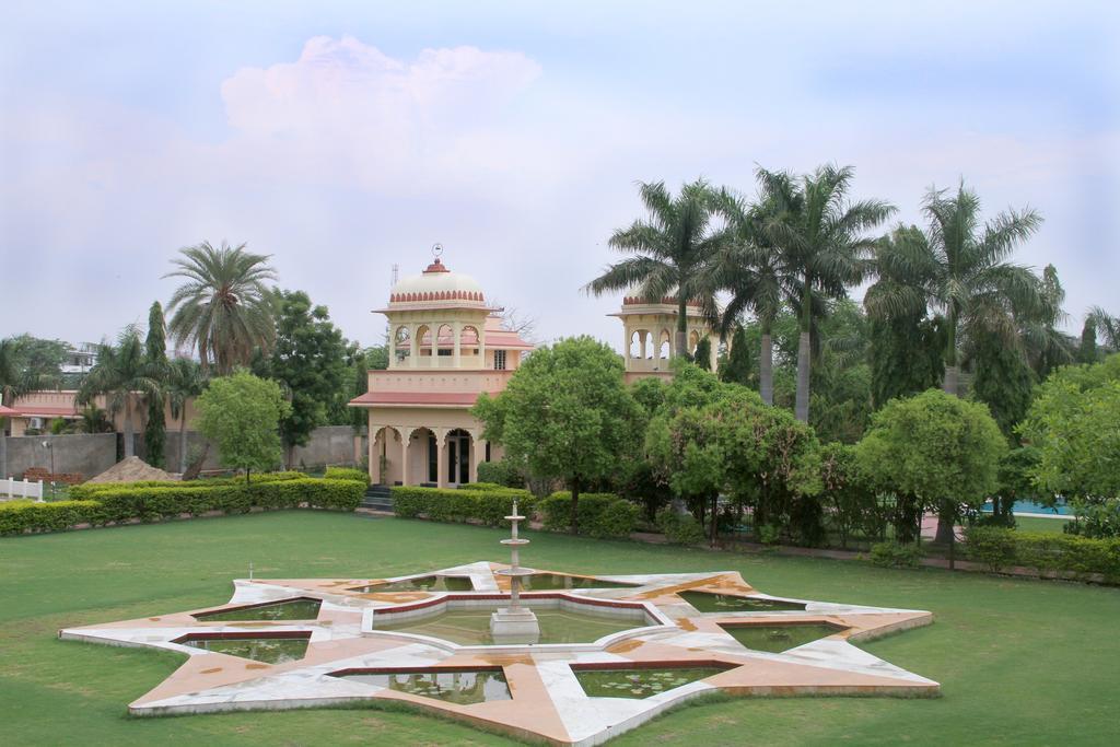 Juesta Rajputana Resort & Convention Centre, Udaipur Buitenkant foto