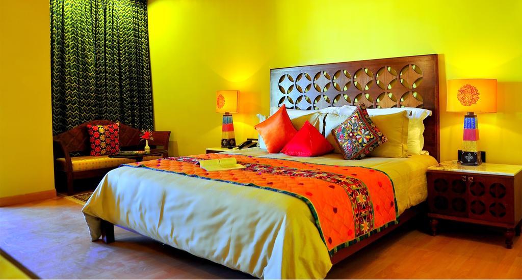 Juesta Rajputana Resort & Convention Centre, Udaipur Buitenkant foto